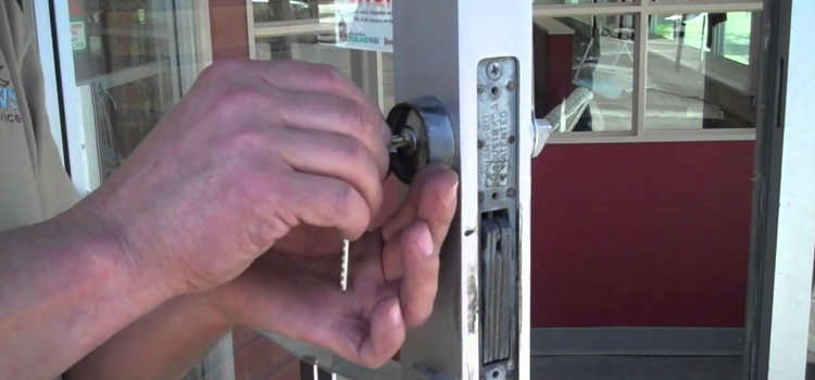commercial door lock repair Gardena